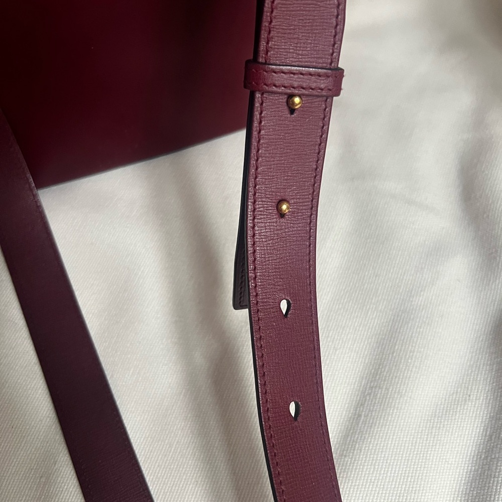 💋Cartier Burgundy Leather Crossbody Bag - Picture 12 of 12